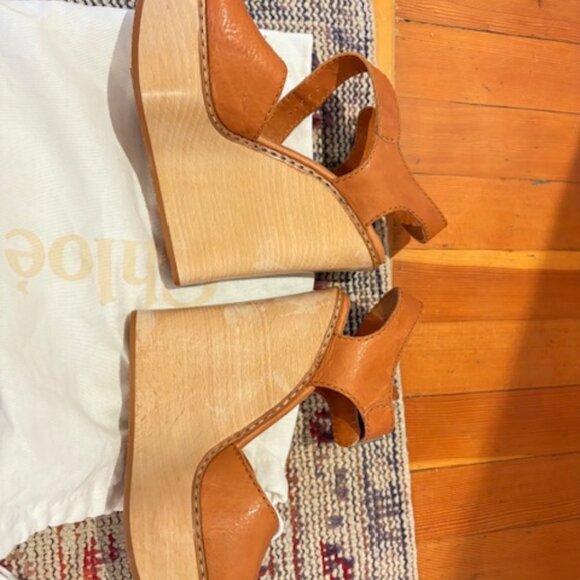 Gorgeous tan Chloe sandals Size 39 - Picture 4 of 9